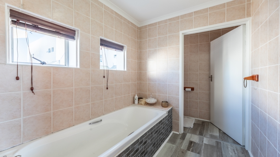 2 Bedroom Property for Sale in Melkbosstrand Central Western Cape